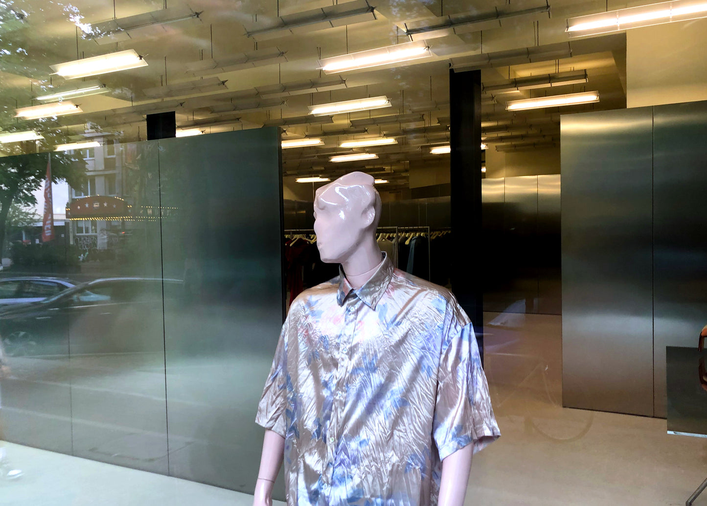 Shopping Tour of Berlin's Tiergarten